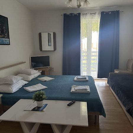 Apartmani Ira ซริกเวนิซา ภายนอก รูปภาพ