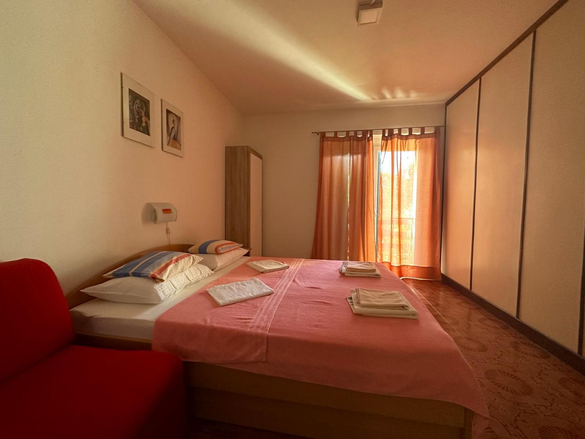 Apartmani Ira ซริกเวนิซา ภายนอก รูปภาพ