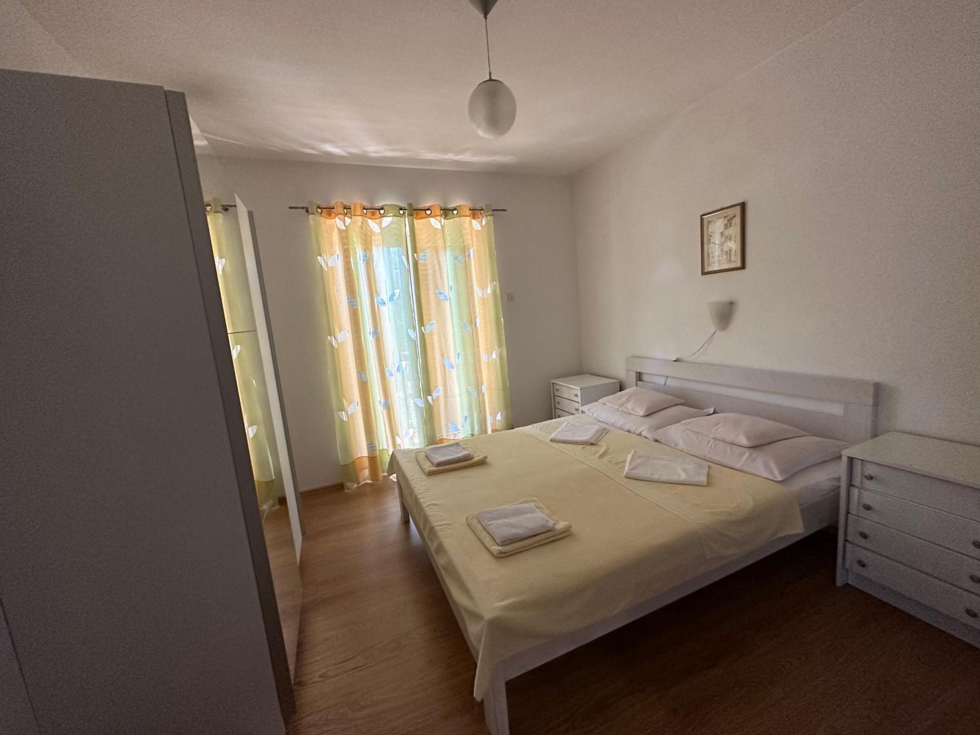 Apartmani Ira ซริกเวนิซา ภายนอก รูปภาพ